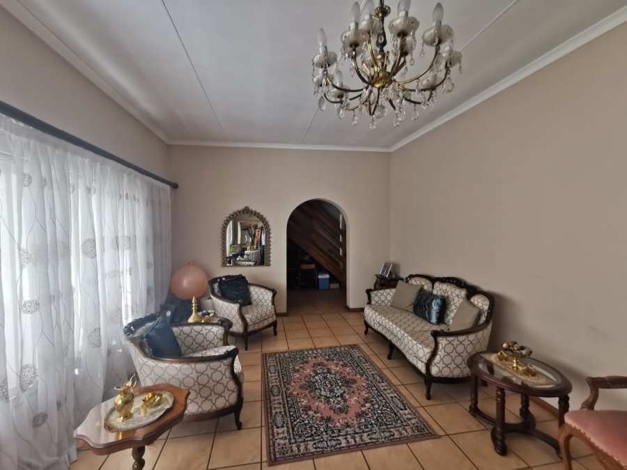 4 Bedroom Property for Sale in Brackendowns Gauteng
