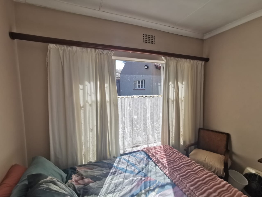 4 Bedroom Property for Sale in Brackendowns Gauteng