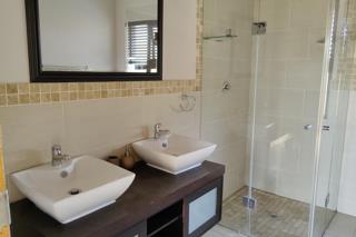 3 Bedroom Property for Sale in Greenstone Hill Gauteng