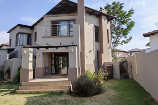3 Bedroom Property for Sale in Greenstone Hill Gauteng