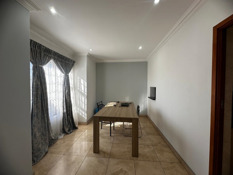 To Let 3 Bedroom Property for Rent in Sunair Park Gauteng