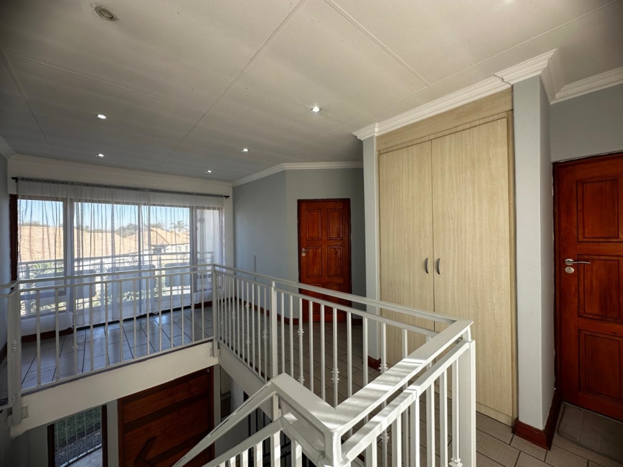 To Let 3 Bedroom Property for Rent in Sunair Park Gauteng