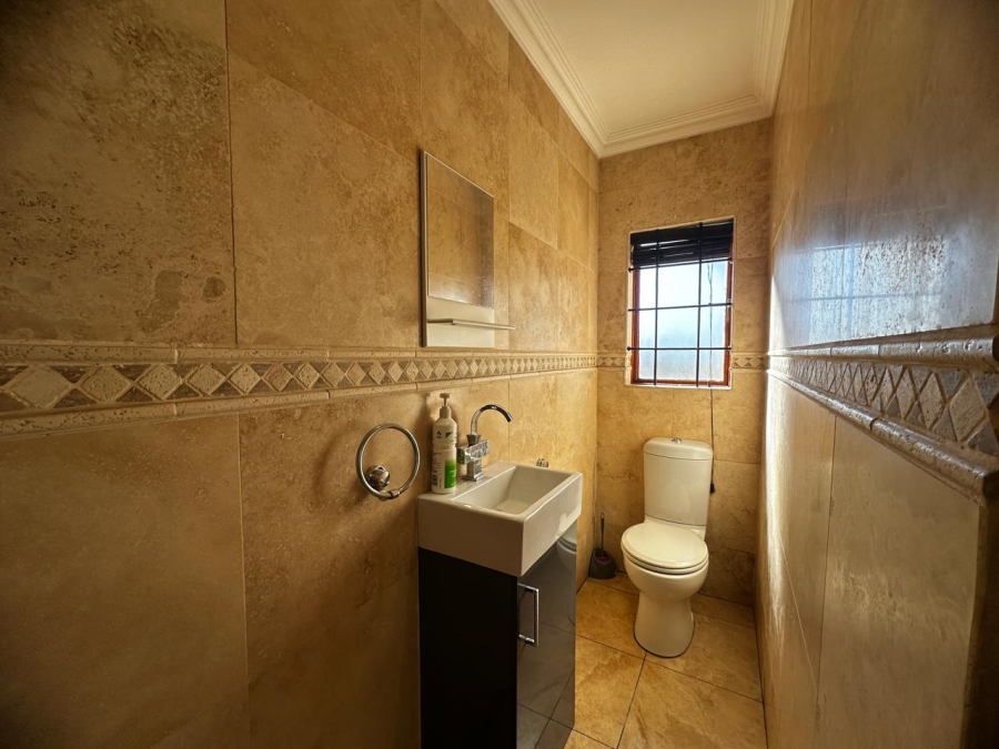 To Let 3 Bedroom Property for Rent in Sunair Park Gauteng