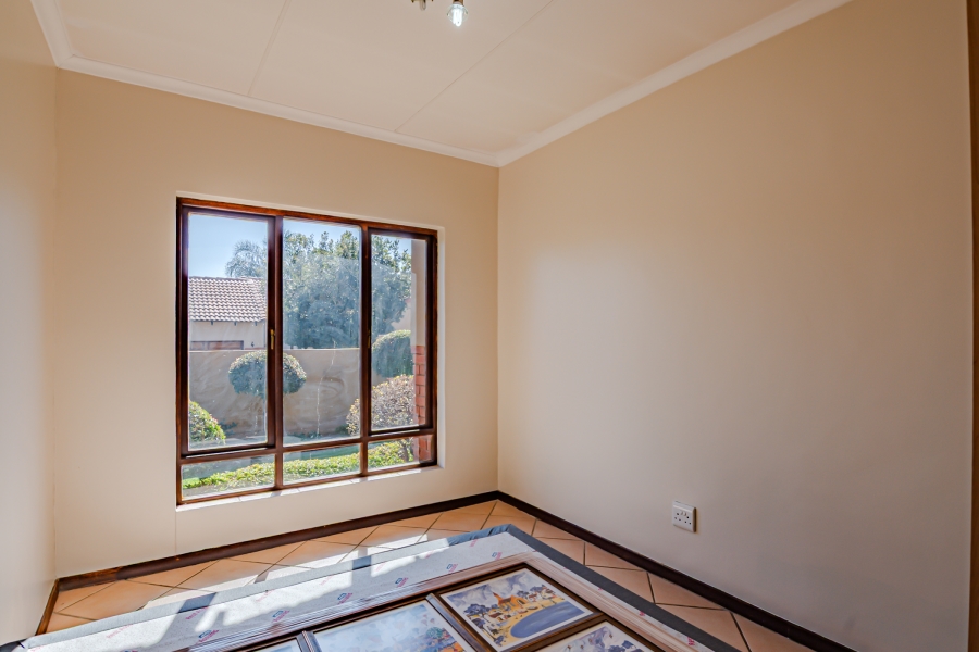 3 Bedroom Property for Sale in Moreleta Park Gauteng