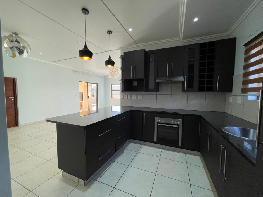 To Let 3 Bedroom Property for Rent in Kyalami Gauteng