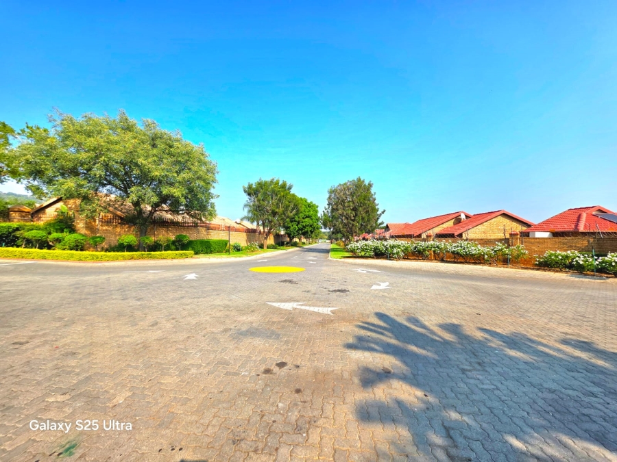 2 Bedroom Property for Sale in Magalieskruin Gauteng
