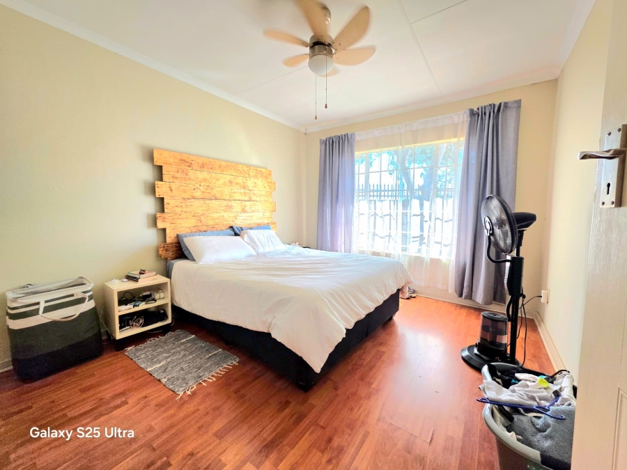 2 Bedroom Property for Sale in Magalieskruin Gauteng