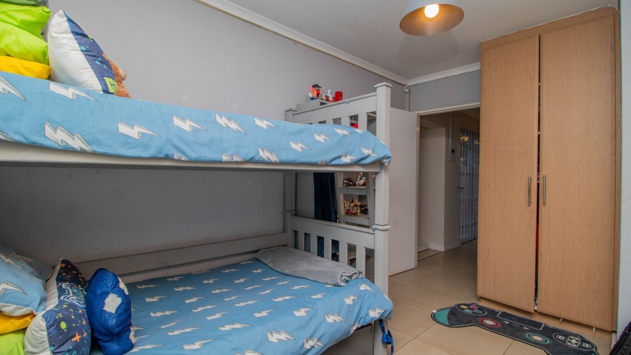 5 Bedroom Property for Sale in Farrarmere Gauteng