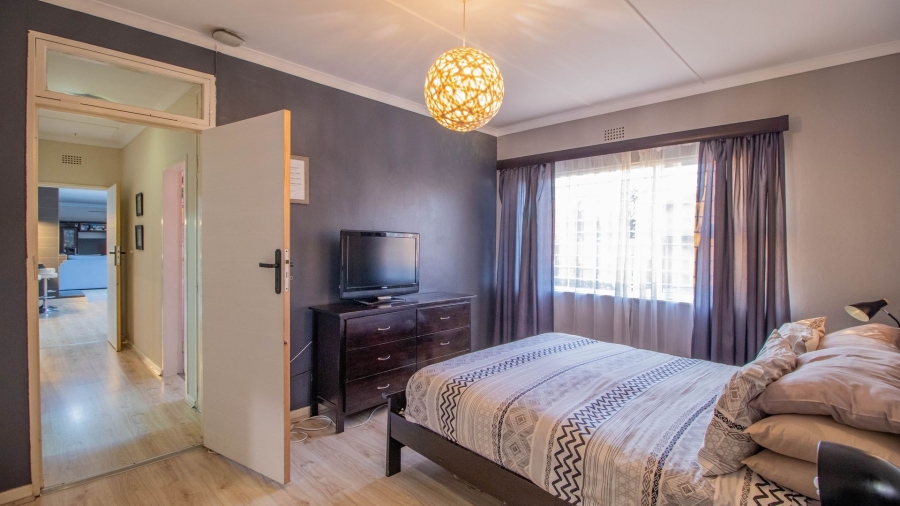 5 Bedroom Property for Sale in Farrarmere Gauteng
