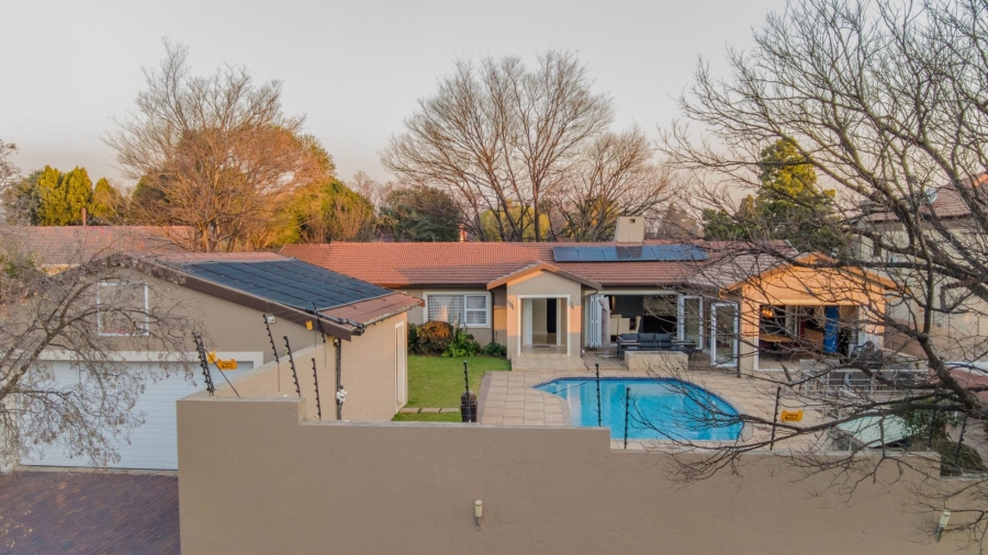 5 Bedroom Property for Sale in Farrarmere Gauteng