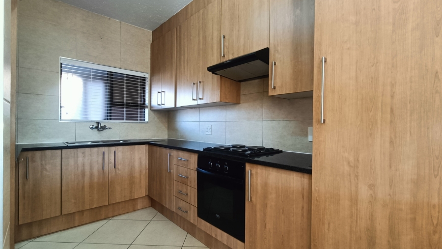 2 Bedroom Property for Sale in Liefde en Vrede Gauteng