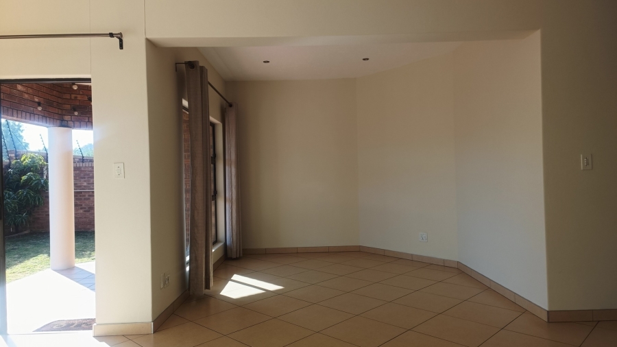 2 Bedroom Property for Sale in Liefde en Vrede Gauteng
