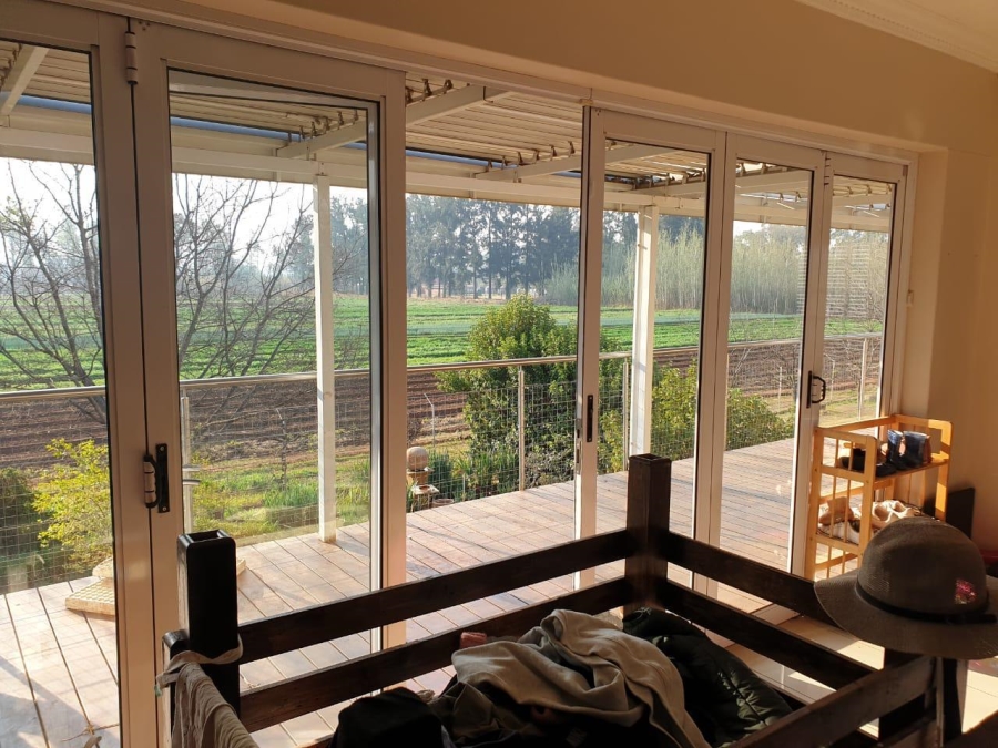 10 Bedroom Property for Sale in Honingneskrans Ah Gauteng