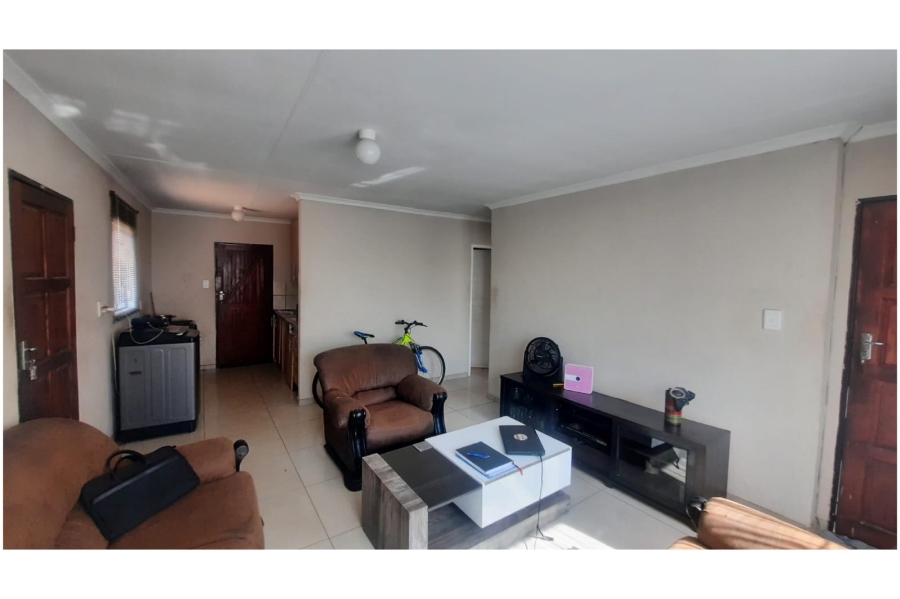 3 Bedroom Property for Sale in Clayville Gauteng