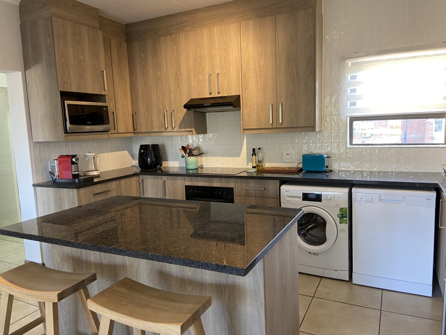 To Let 2 Bedroom Property for Rent in Victory Park Gauteng