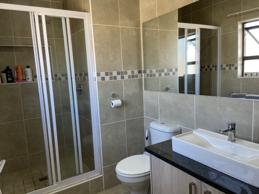 To Let 2 Bedroom Property for Rent in Victory Park Gauteng