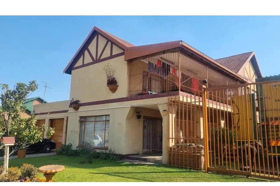 4 Bedroom Property for Sale in Petersfield Gauteng