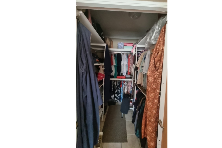 4 Bedroom Property for Sale in Petersfield Gauteng