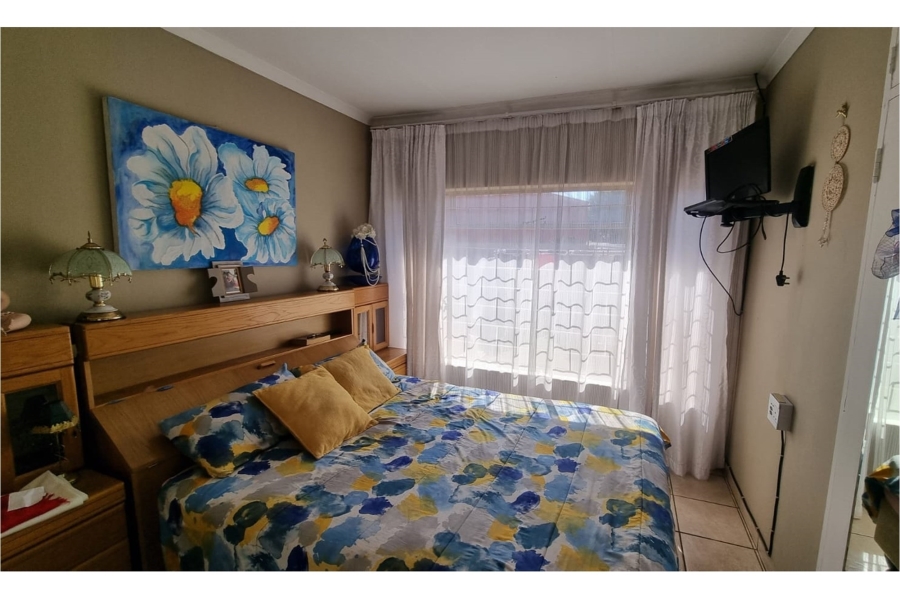4 Bedroom Property for Sale in Petersfield Gauteng