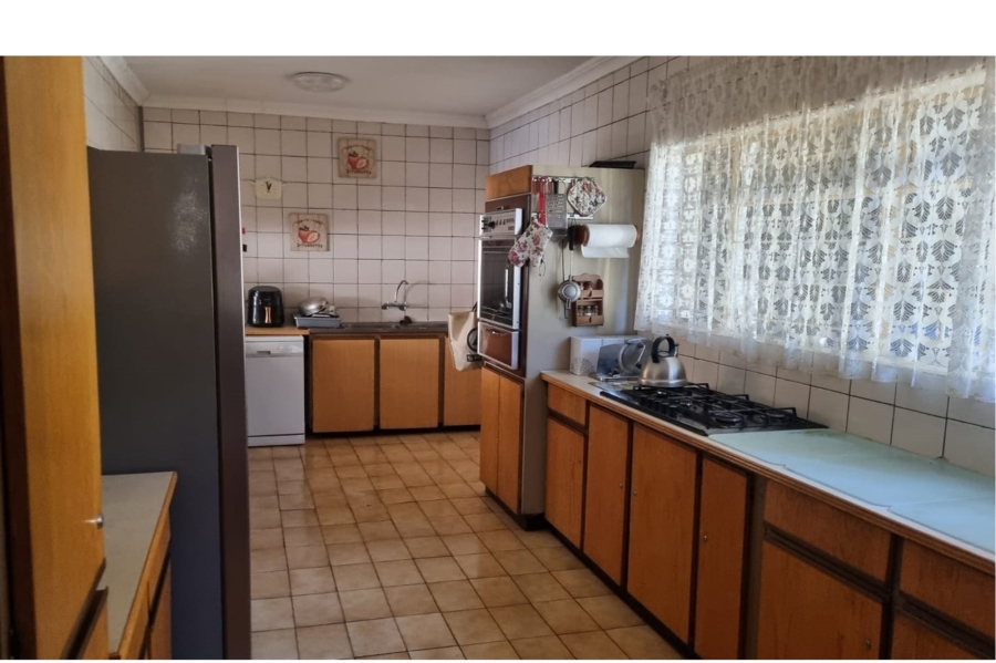 4 Bedroom Property for Sale in Petersfield Gauteng