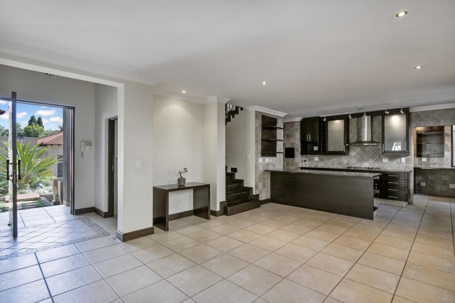 To Let 3 Bedroom Property for Rent in Morningside Gauteng