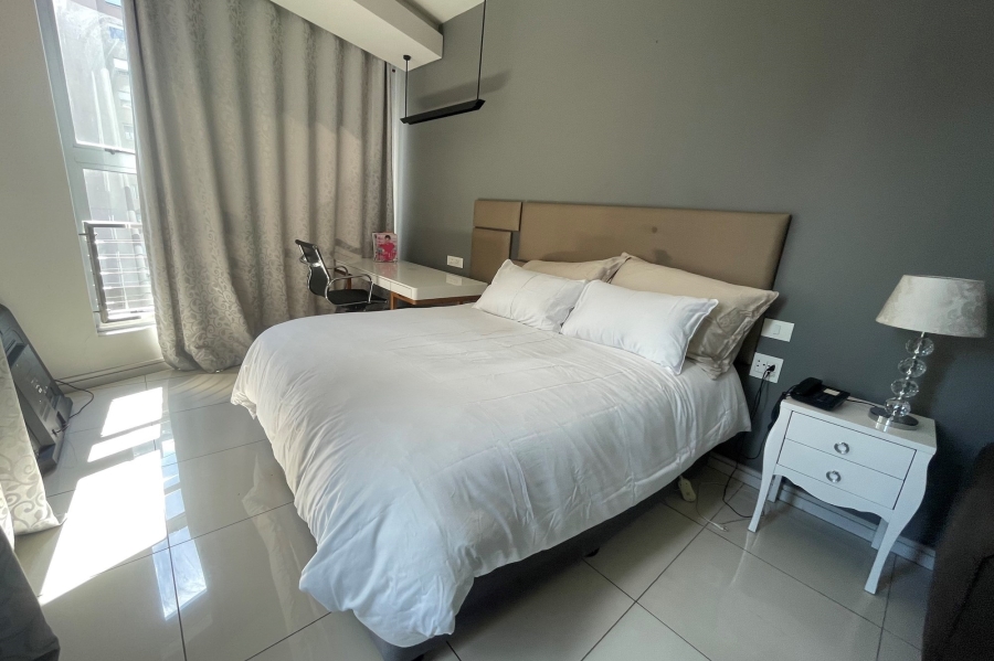To Let 1 Bedroom Property for Rent in Sandown Gauteng