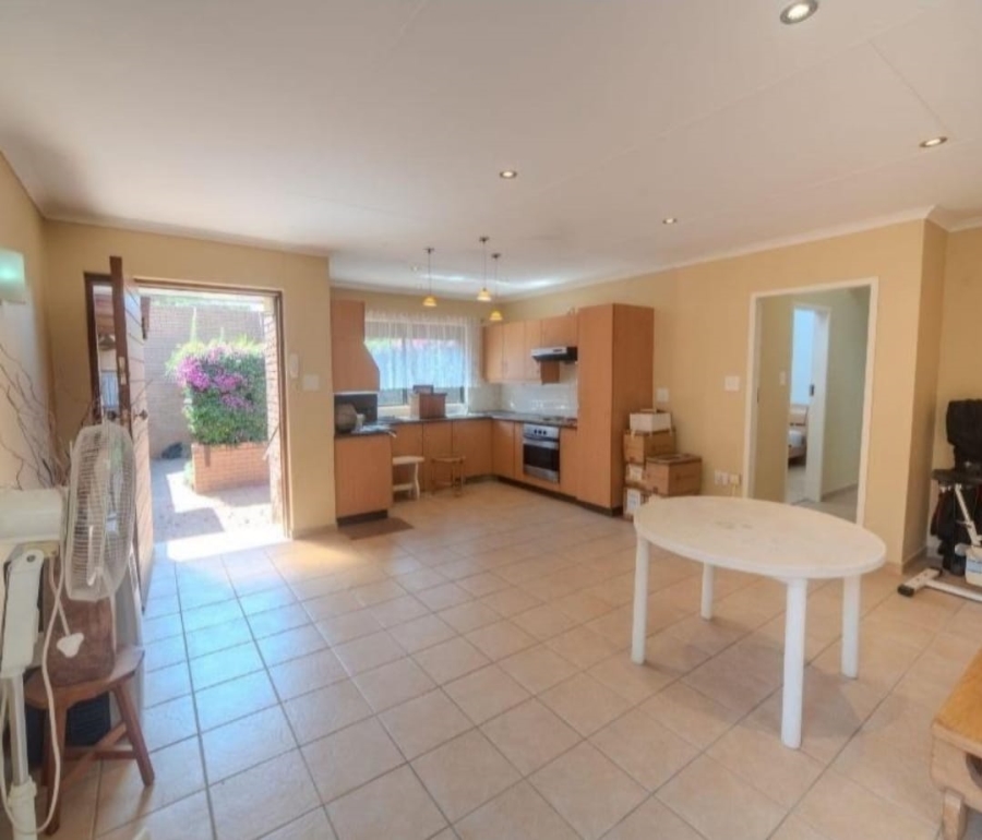 3 Bedroom Property for Sale in Glenvista Gauteng