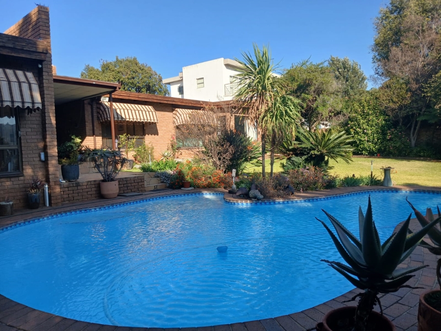 3 Bedroom Property for Sale in Glenvista Gauteng