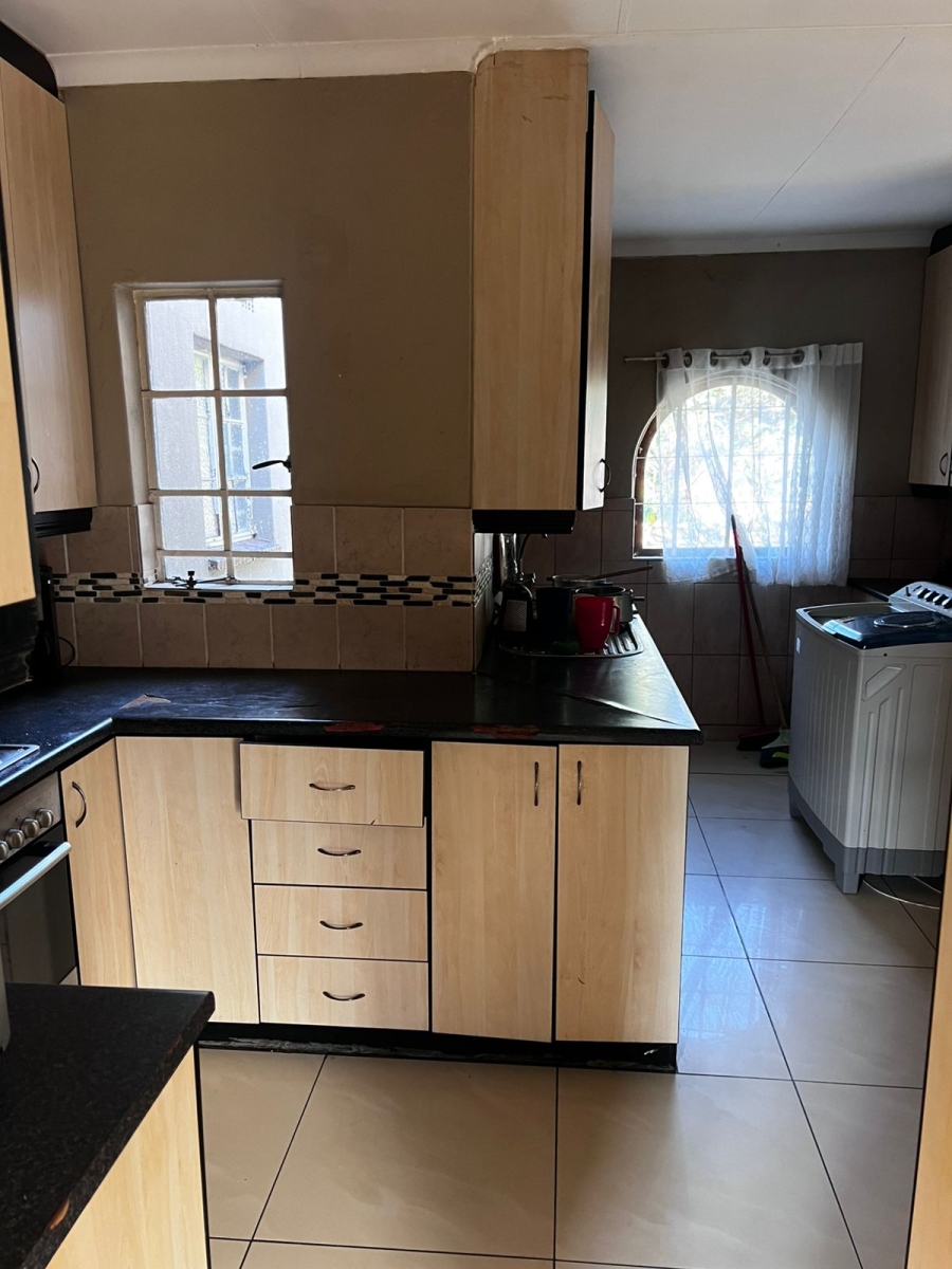 3 Bedroom Property for Sale in Birch Acres Gauteng