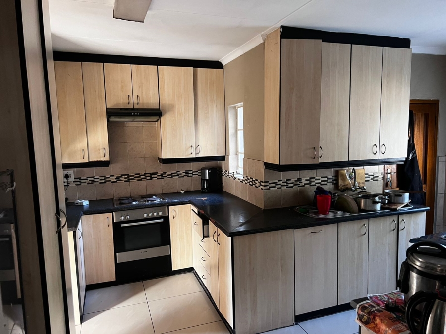 3 Bedroom Property for Sale in Birch Acres Gauteng