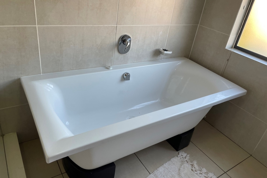 2 Bedroom Property for Sale in Dainfern Gauteng