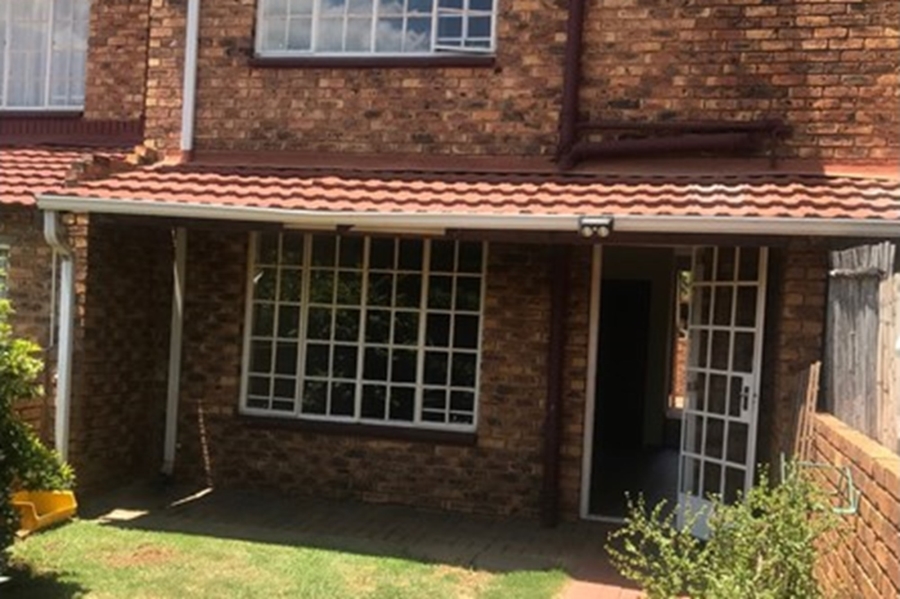 2 Bedroom Property for Sale in Atlasville Gauteng