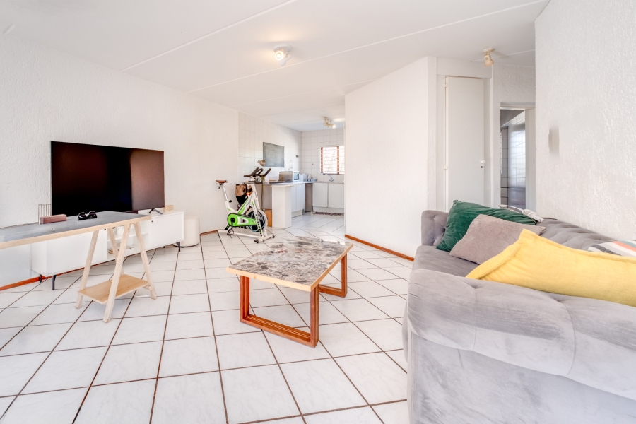 2 Bedroom Property for Sale in Magaliessig Gauteng