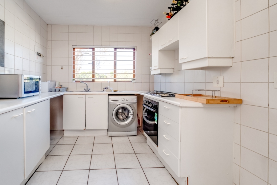 2 Bedroom Property for Sale in Magaliessig Gauteng