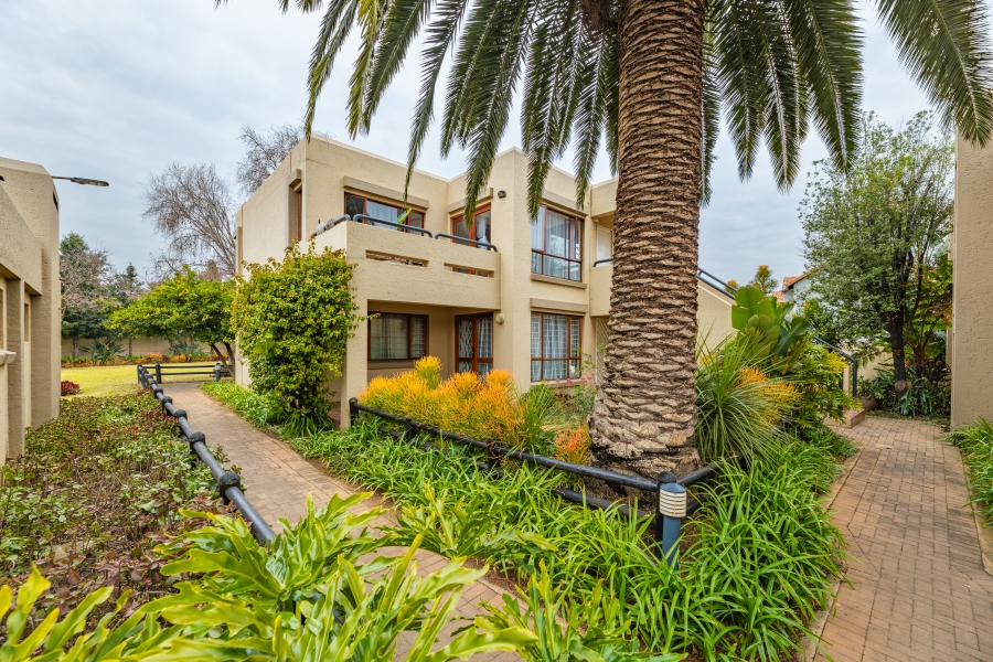 2 Bedroom Property for Sale in Magaliessig Gauteng