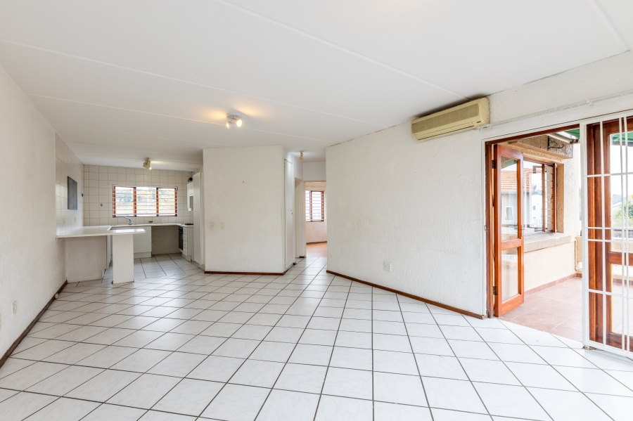 2 Bedroom Property for Sale in Magaliessig Gauteng