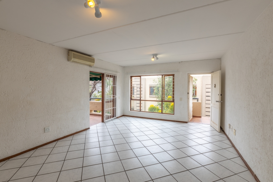 2 Bedroom Property for Sale in Magaliessig Gauteng