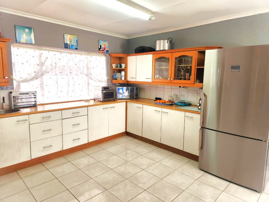 4 Bedroom Property for Sale in Doringkloof Gauteng