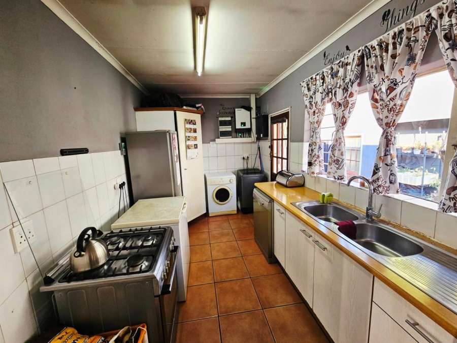 4 Bedroom Property for Sale in Doringkloof Gauteng