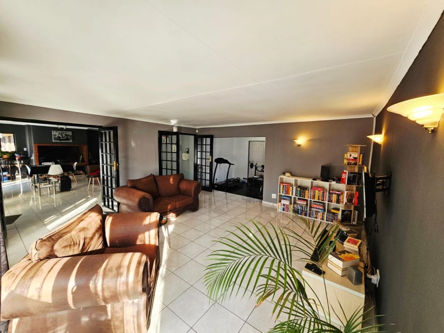 4 Bedroom Property for Sale in Doringkloof Gauteng