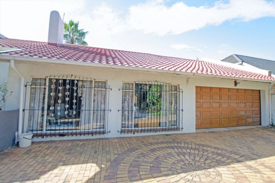 4 Bedroom Property for Sale in Allen Grove Gauteng
