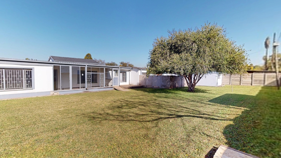 4 Bedroom Property for Sale in Witfield Gauteng