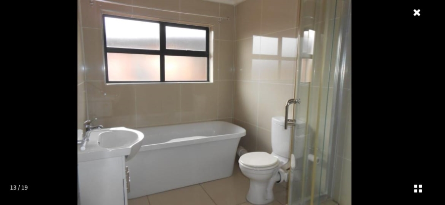3 Bedroom Property for Sale in Eveleigh Gauteng