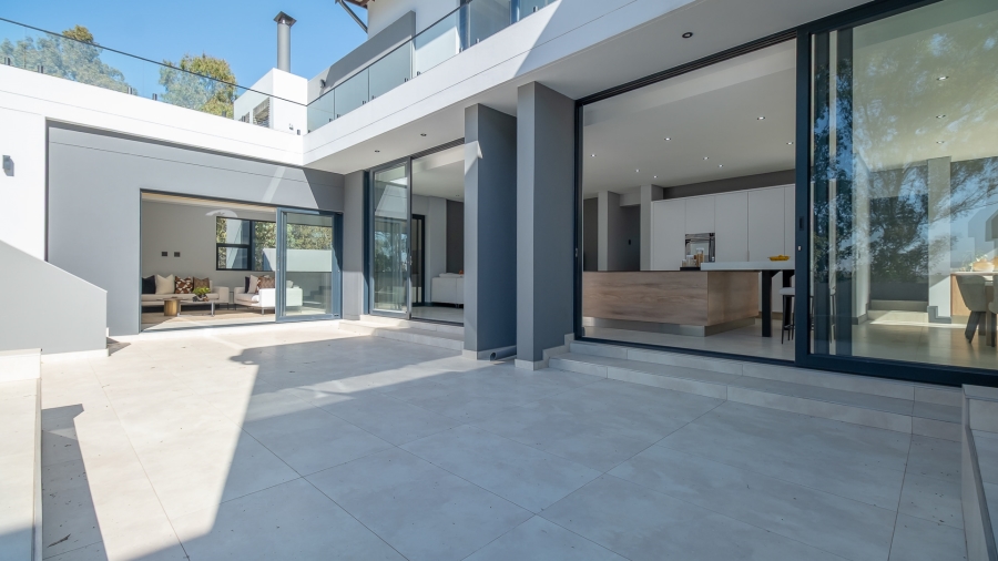 5 Bedroom Property for Sale in Midstream Ridge Gauteng