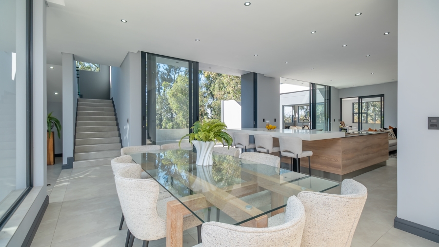 5 Bedroom Property for Sale in Midstream Ridge Gauteng