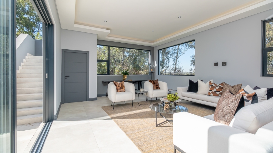 5 Bedroom Property for Sale in Midstream Ridge Gauteng