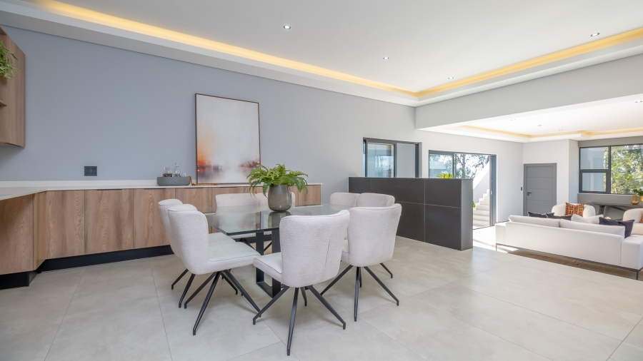 5 Bedroom Property for Sale in Midstream Ridge Gauteng