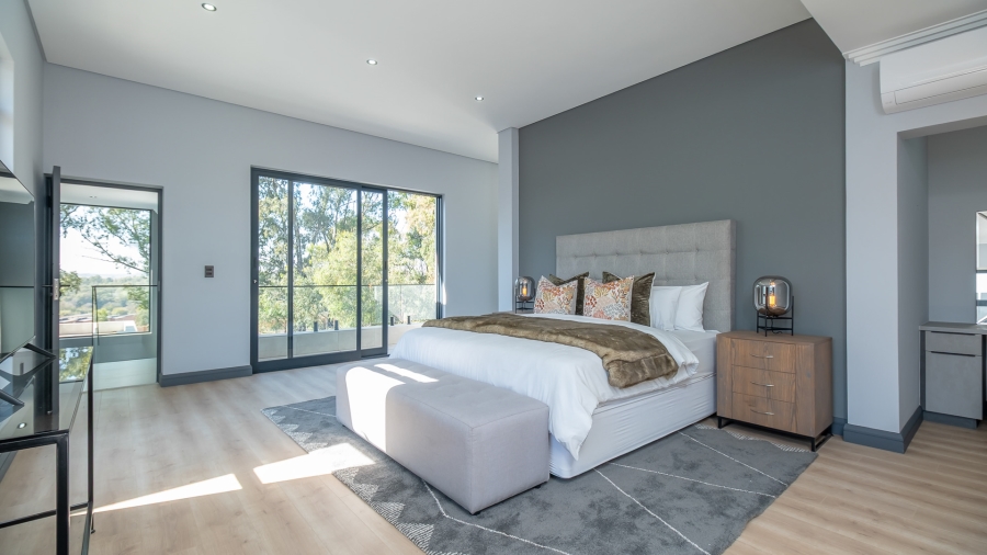 5 Bedroom Property for Sale in Midstream Ridge Gauteng