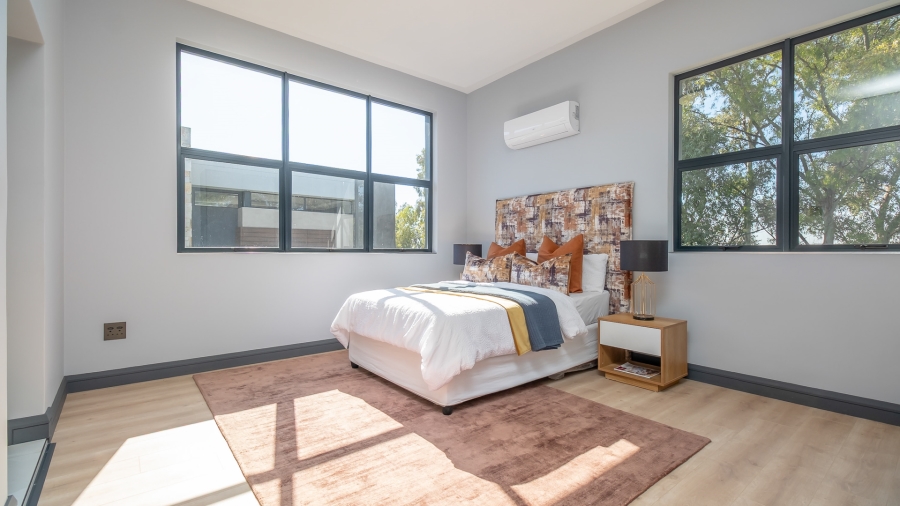 5 Bedroom Property for Sale in Midstream Ridge Gauteng