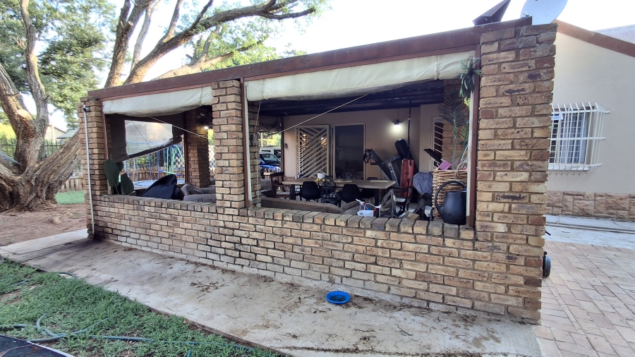 To Let 3 Bedroom Property for Rent in Doornpoort Gauteng